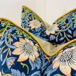 Emperor Strawberry Thief Bed Runner & 2 x Cushions