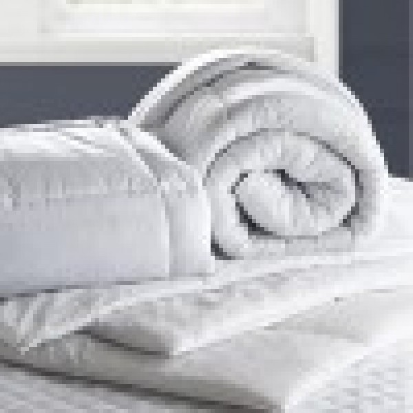 Small Double Duvet in 100% Hungarian Goose Down - 4.5 Tog - 72 x 86" (184 x 220cm) 